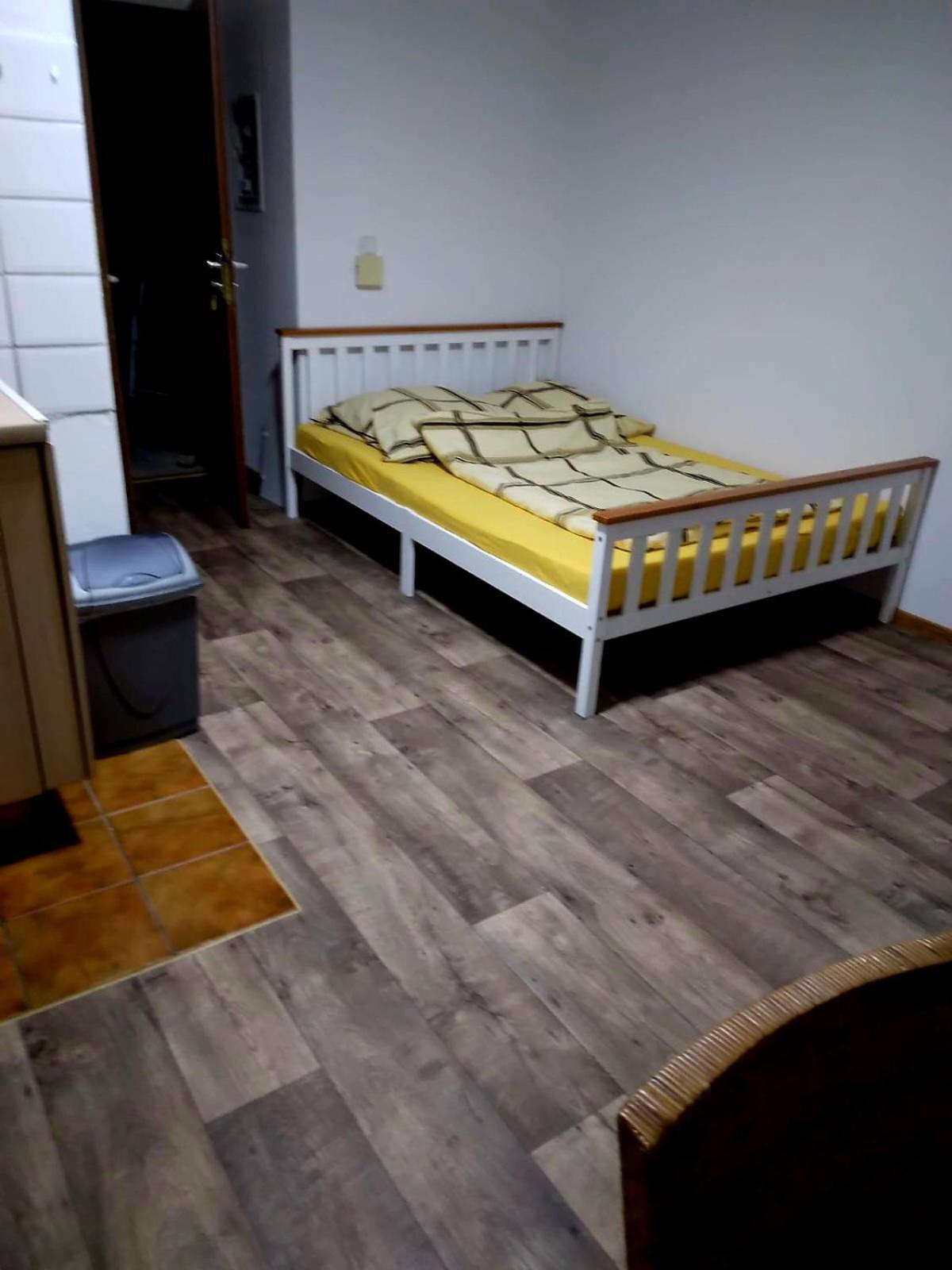 Ferien- Oder Monteurwohnung Stadtnah! Бад Ойнхаузен Екстериор снимка